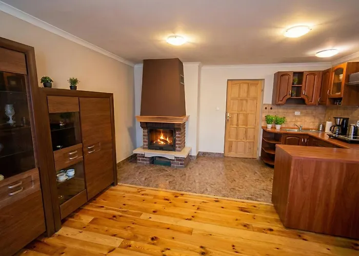 Zakatek Trzech Braci * אוסטראון